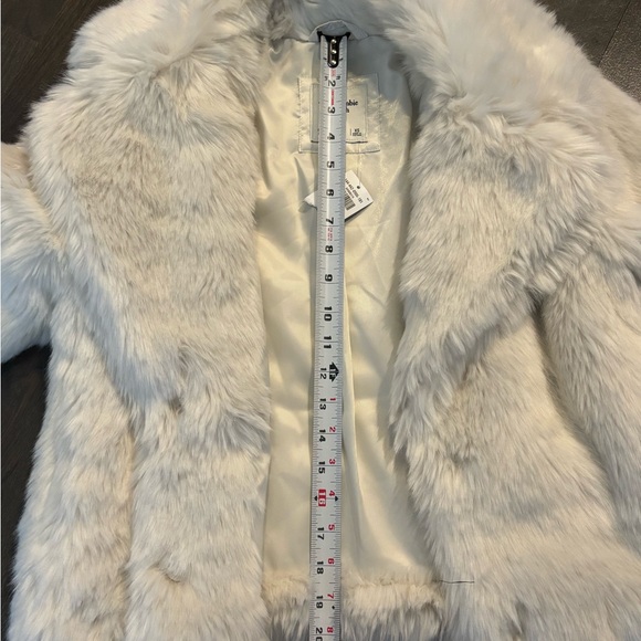 Abercrombie & Fitch Faux Fur Coat Jacket NWT - Picture 10 of 16